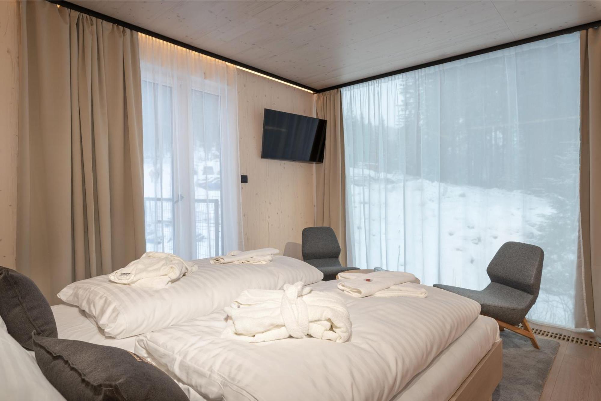Hotel Bjoernson Jasna & Bjoernson Tree Houses Demänovská Dolina Dış mekan fotoğraf